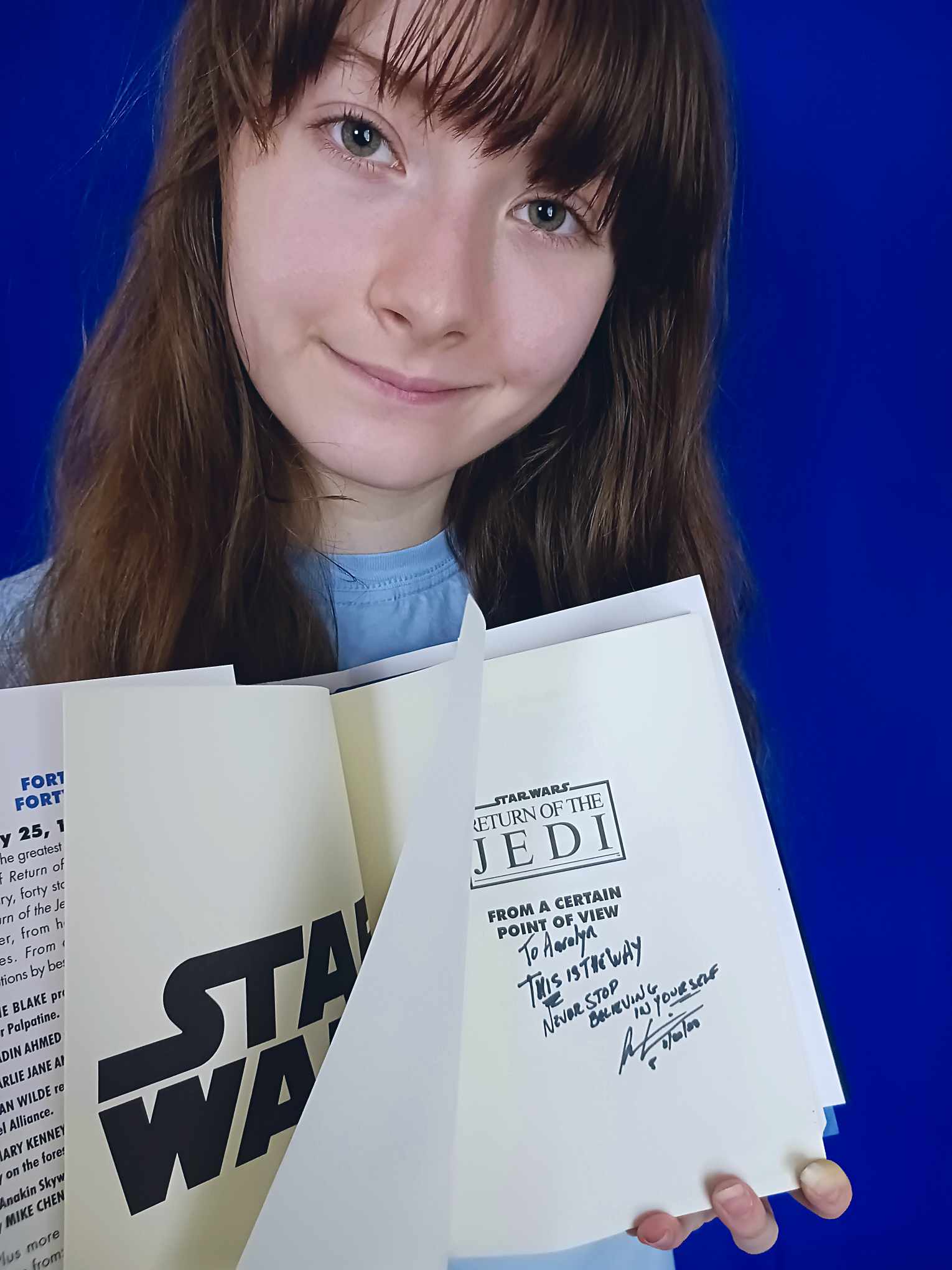 #ShoutOut to @AdamLanceGarcia
<3 for #signing my
@DelReyStarWars
#book @StarWars
#DexiJet #FromACertainPointOfView #ROTJ #ReturnOfTheJedi @PhilSzostak
#FancyMan @KristinBaver
@claudiagray
and others author 40 exciting space adventures! #MTFBWYA #ThisIsTheWay @msiglain
#honored